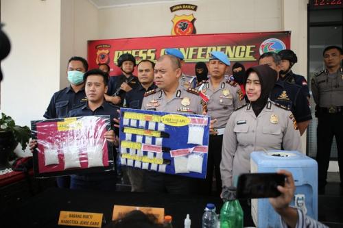 Ungkap Pabrik Sabu Oplosan di Bogor, Polisi Tetapkan 3 Orang Tersangka