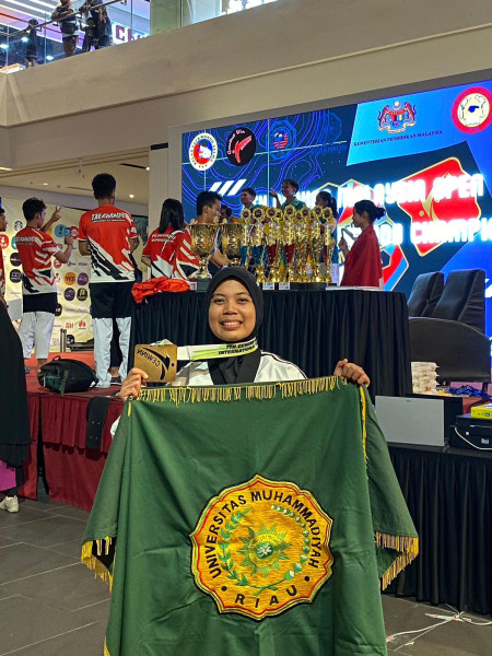 Mahasiswa Prodi Humas Fikom Umri Raih Medali Emas Kejuaraan Internasional