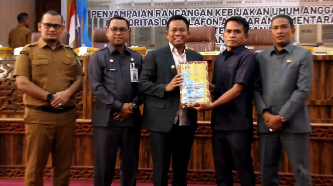 DPRD Rohil Gelar Rapat Paripurna Penyampaian Rancangan KUA PPAS tahun 2025