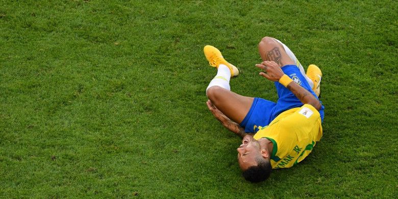 Pele: Neymar Harus Berhenti Berakting Jika Ingin Jadi Legenda