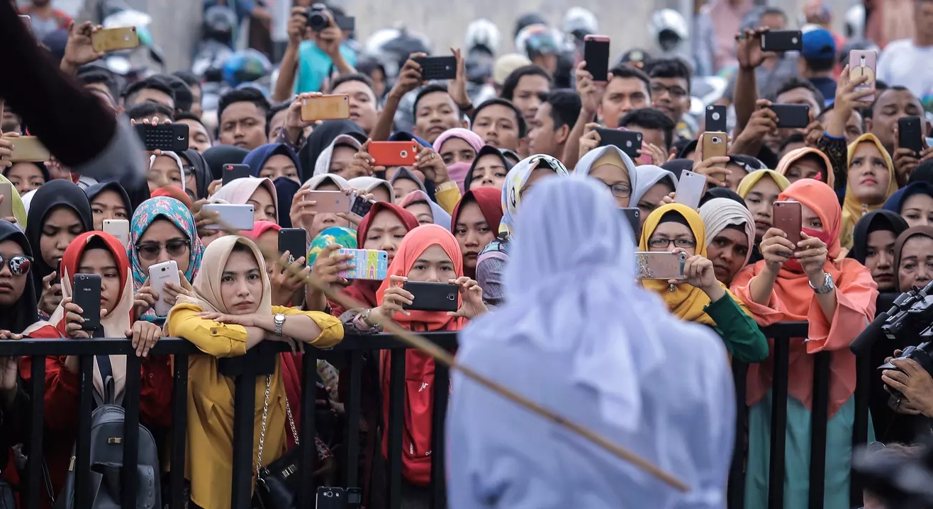 Hukuman Cambuk Aceh Bakal Dilakukan di Lapas, Ini Kata Menkumham
