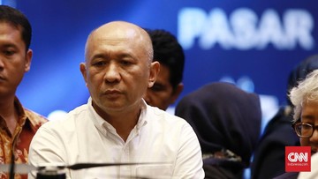 Menteri Teten Minta Pajak Impor Mesin Cangkul Digratiskan