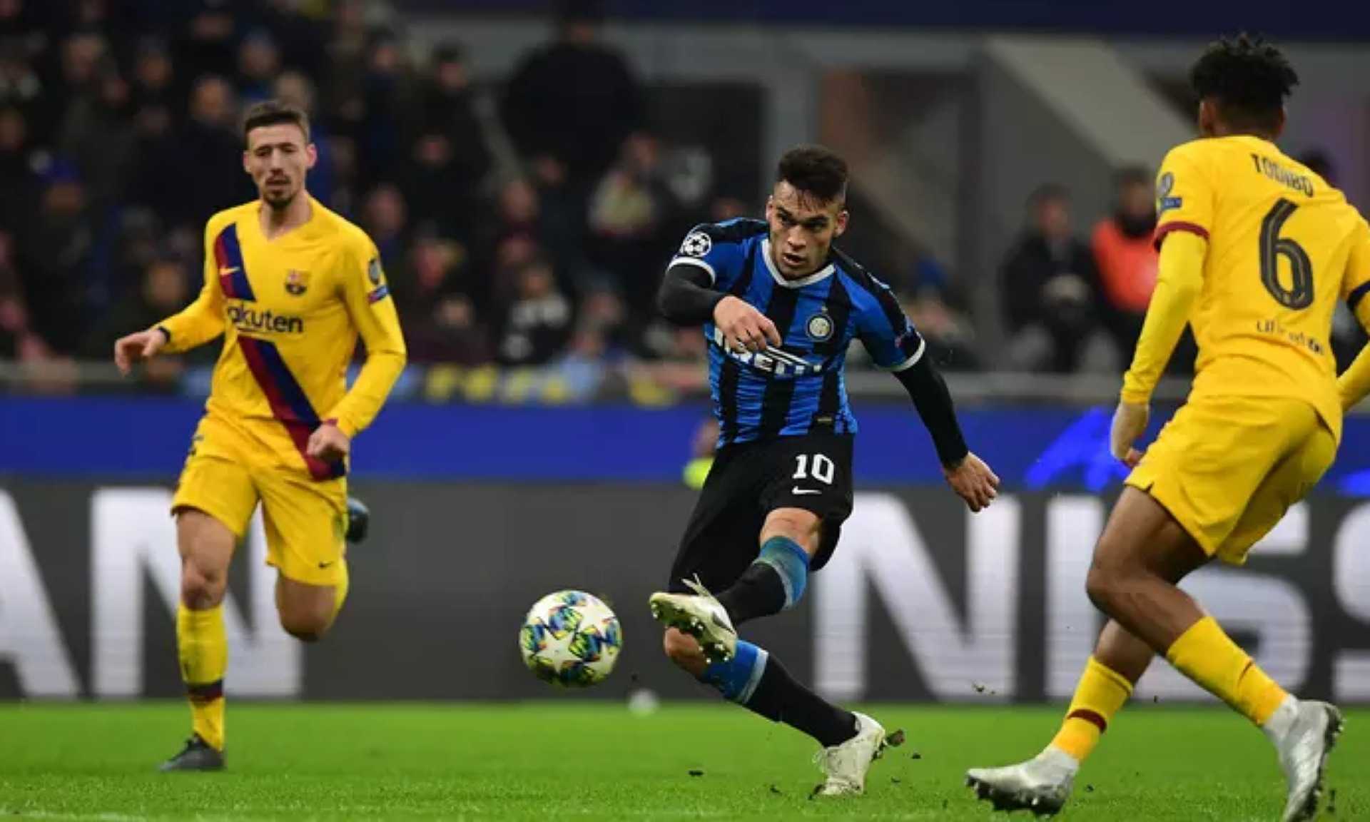 Barcelona Fokus Mengejar Lautaro Martinez