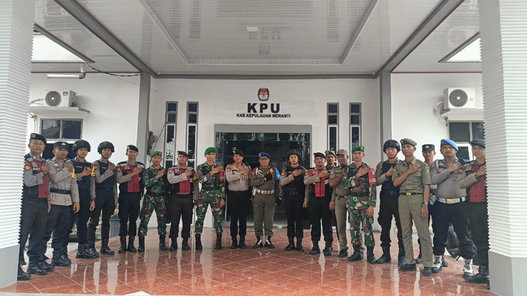 Polres Kep Meranti Laksanakan Patroli Sinergitas dikantor KPUD dan Bawaslu Menjelang Pilkada 2024