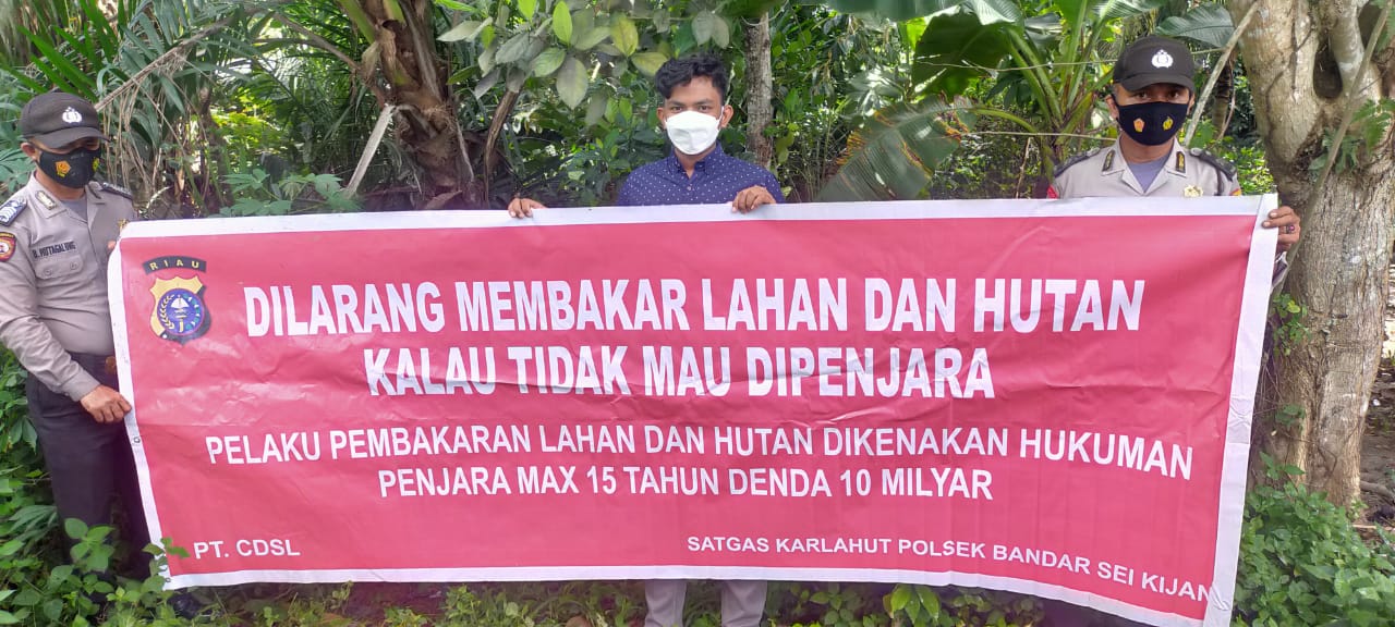 Antisipasi Karhutla, Polsek Bandar Sei Kijang Sosialisasikan Maklumat Kapolda Riau ke Warga