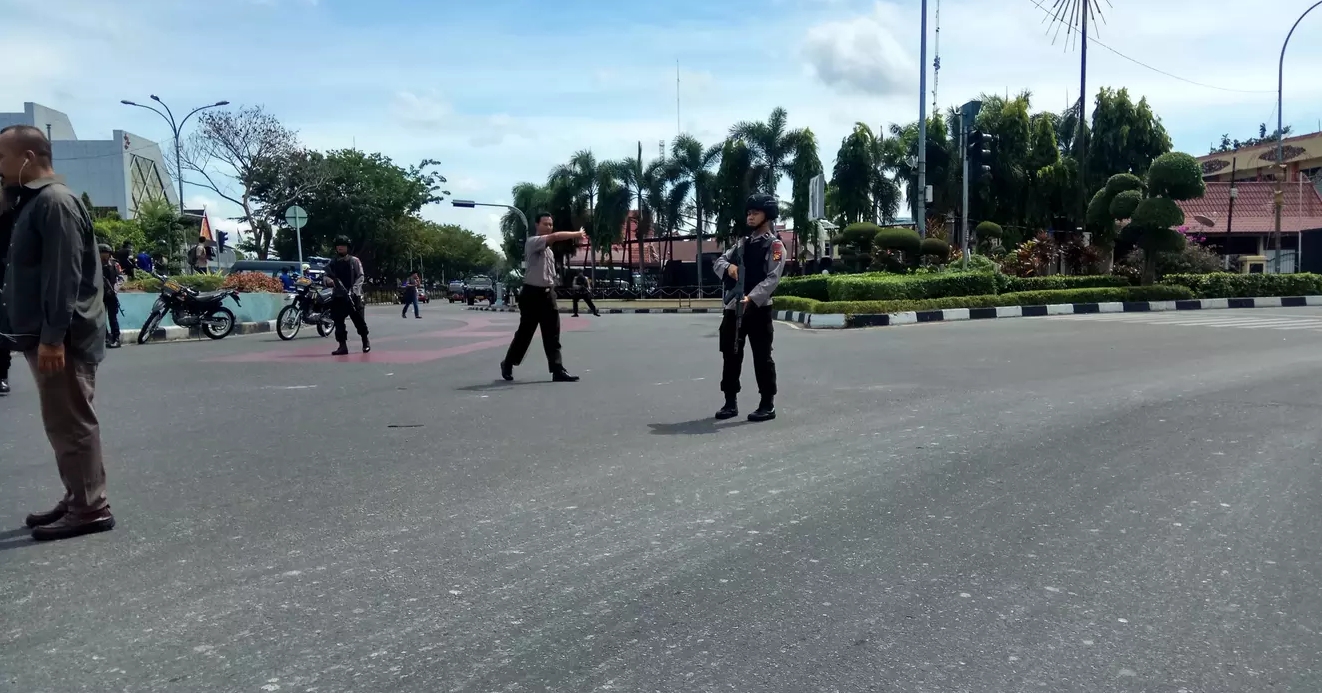 Lompati Pagar Rumah Wakapolda, Terduga Teroris Mapolda Riau Ditangkap
