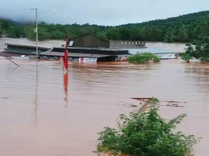 Jelang Berbuka Puasa, Warga Konawe Utara Diterjang Banjir Bandang