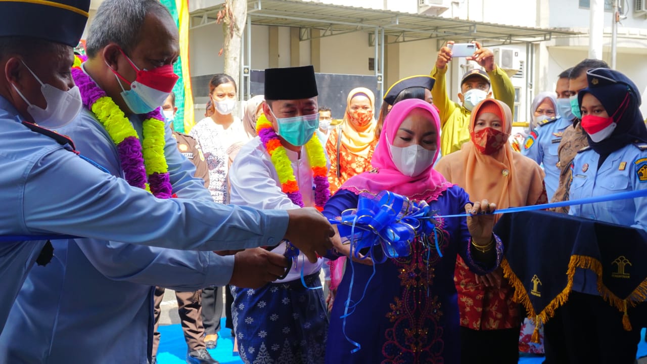 Bersama Bupati Rohil, Kakanwil Kemenkumham Riau Resmikan SAE LABAA