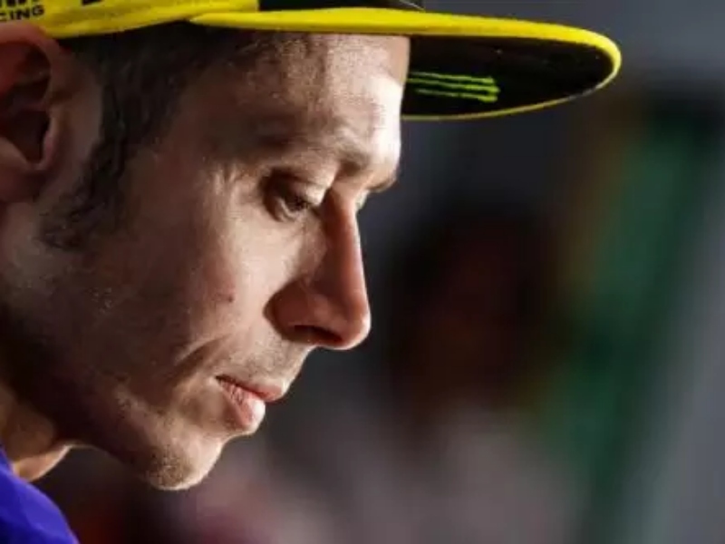 Rossi Sadar Yamaha Sedang dalam Masalah Besar