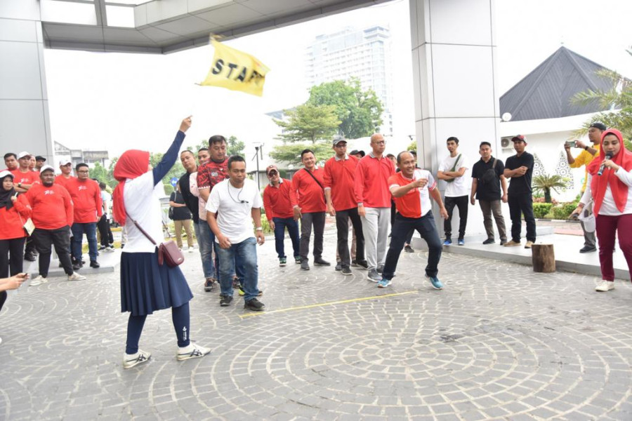 Semarak Kemerdekaan, Pegawai BRK Syariah Peringati HUT RI, Hari Jadi Provinsi Riau dan 1 Tahun Konversi dengan Meriah