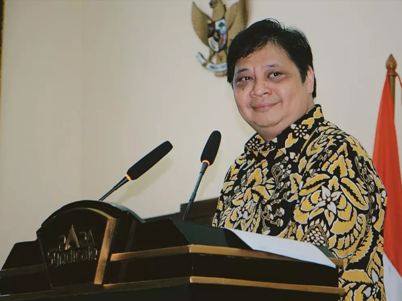 Bersiap Jadi Cawapres Jokowi, Airlangga Akan Temui PDIP Usai Pilkada