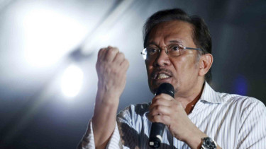 Meski Didzalimi, Anwar Tak Ambil Pusing Kasus Najib Razak