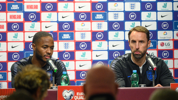 Pencoretan Sterling dari Timnas Inggris Dinilai Berlebihan