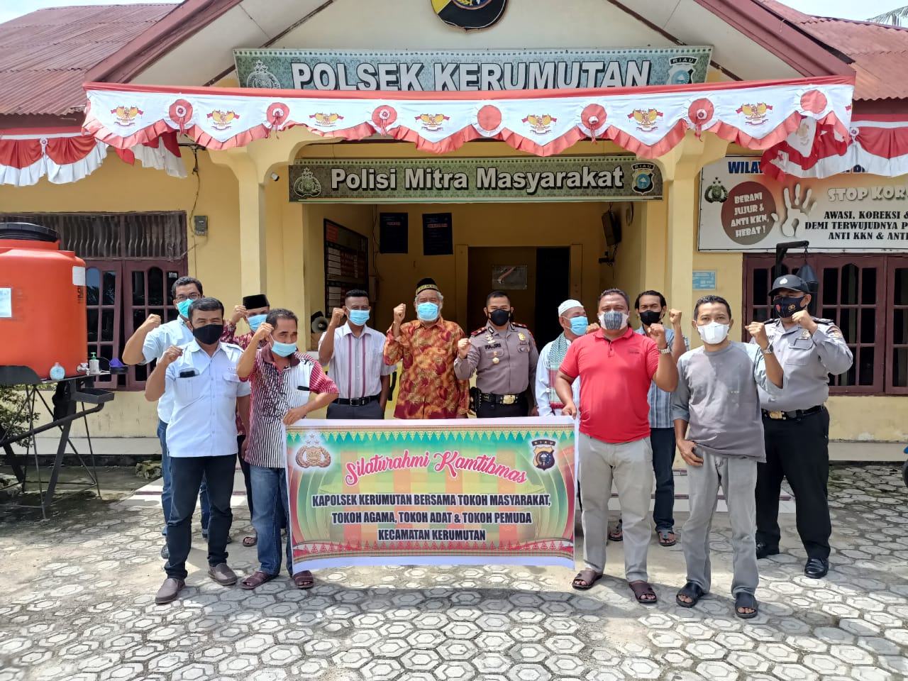 Jalin Silaturahmi, Kapolsek Kerumutan Ajak Masyarakat Jaga Stabilitas Kamtibmas