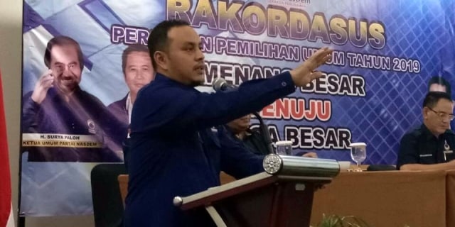 NasDem: PP 49/2018 Terobosan Jokowi untuk Redam Polemik Tenaga Honorer