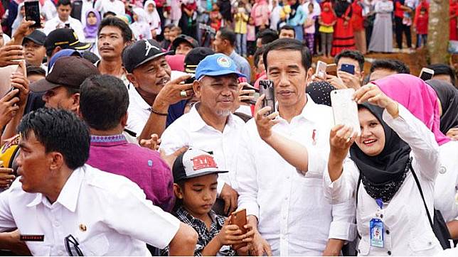 Isu Mobil Rombongan Jokowi Kecelakaan di Sumbar, Ini Kata Istana