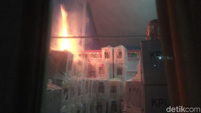 Gudang Kotak Suara di Sumbar Terbakar, KPU Serahkan ke Polisi