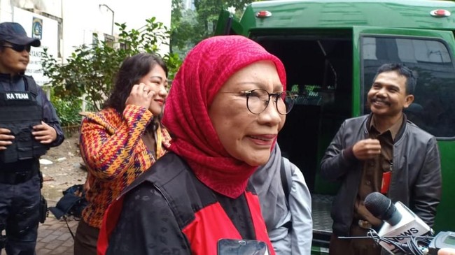 Ratna Sarumpaet Berharap Status Tahanan Kota Dikabulkan