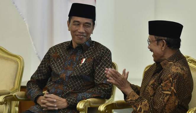 Jokowi Telepon Habibie, Kirim Dokter Kepresidenan ke Jerman