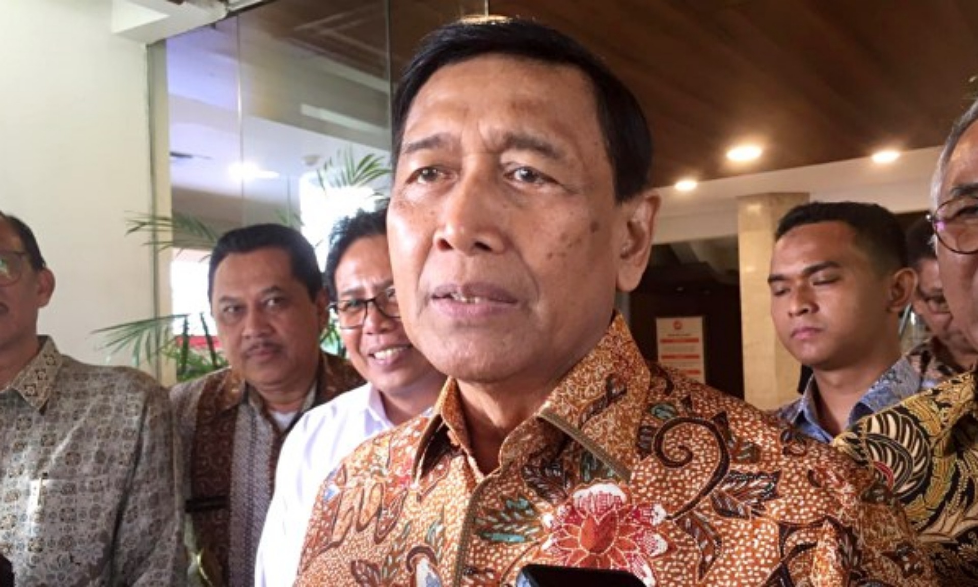 Penjelasan Wiranto soal Pernyataannya Akan Tutup Akun Media Sosial