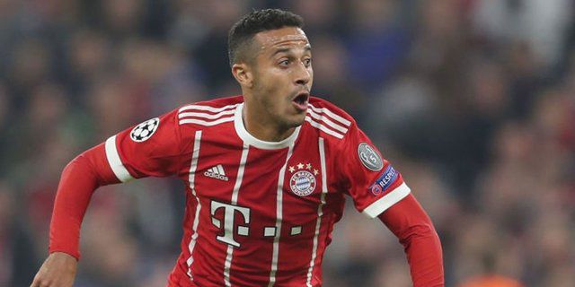 Ngotot Pulangkan Thiago, Barca Siap Lepas Digne