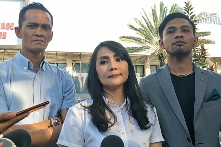 Tessa Kaunang Meminta Bantuan Pihak RT-RW untuk Menghadapi Sandy Tumiwa