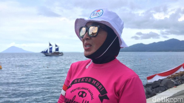 Wanita Indonesia Harus Bisa Menyelam, Ini Alasannya