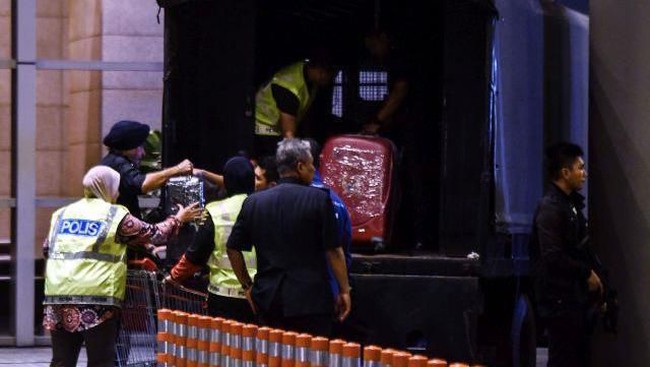 Berhasil Dibuka Polisi, Ini isi Brankas 20 Tahun Milik Najib