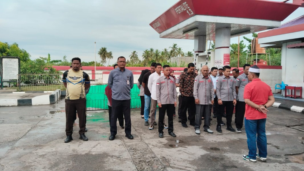 Pimpin Apel Pagi, Manager SPBU Bagansiapiapi Ajak Petugas Tingkatkan Disiplin Kerja