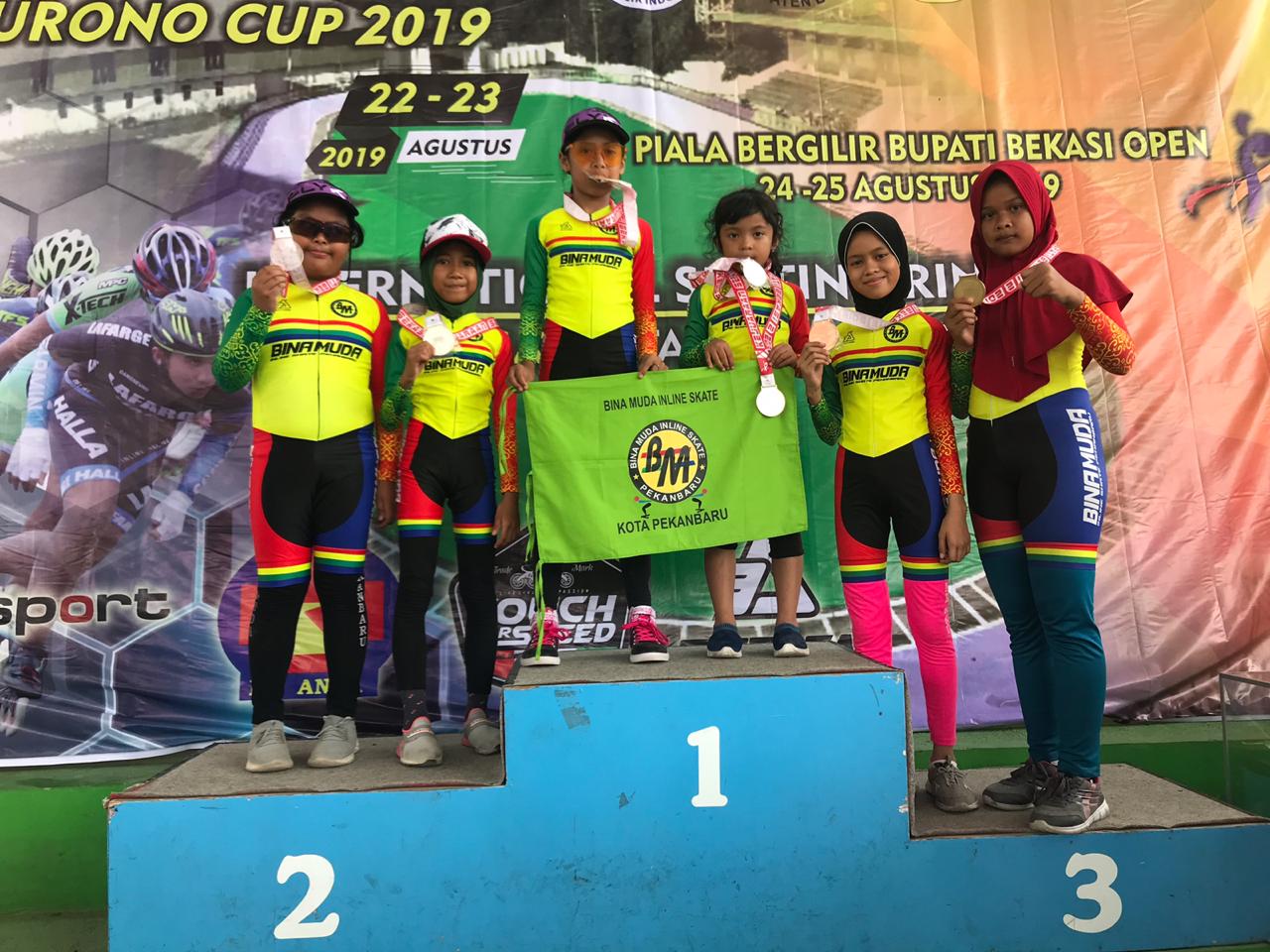 Atlet Sepatu Roda Bina Muda Pekanbaru Raih 5 Emas Di Bekasi Open