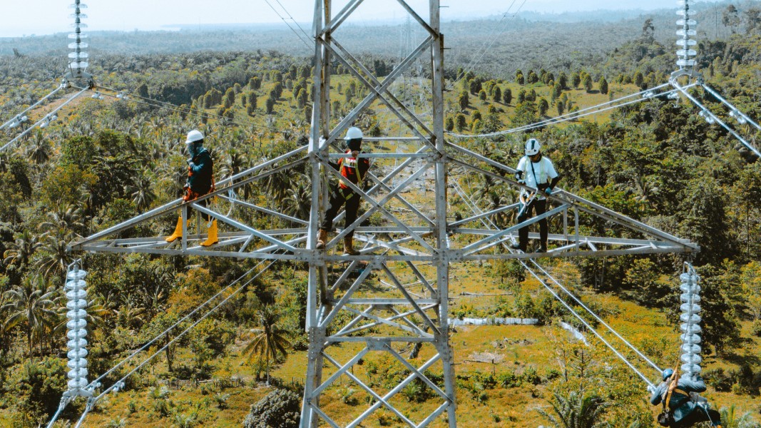PLN Operasikan Jalur Transmisi 150 kV dari Kolonedale ke Bungku, Perkuat Keandalan Sistem Kelistrikan Sulteng dan Gantikan Mesin Diesel