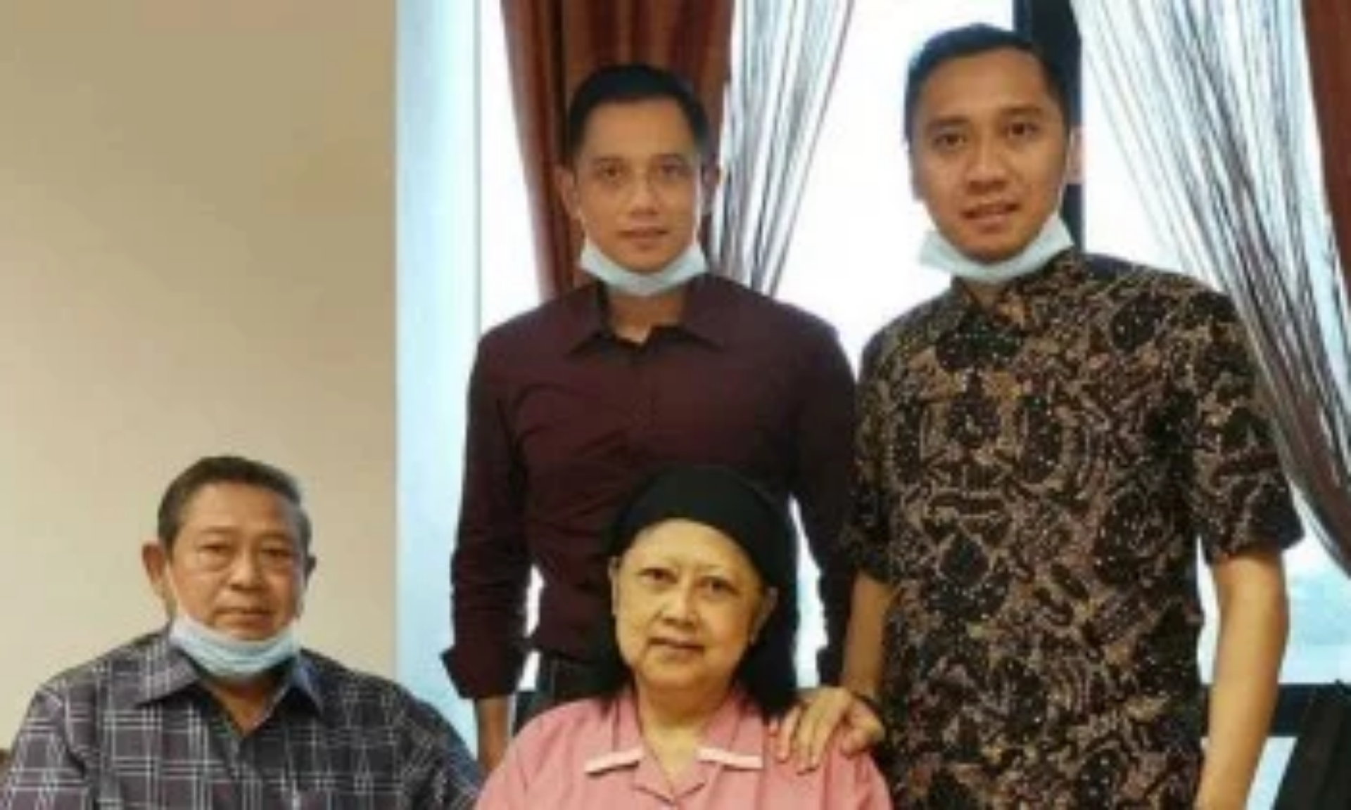 AHY: Bu Ani Optimis Lawan Kanker Darah
