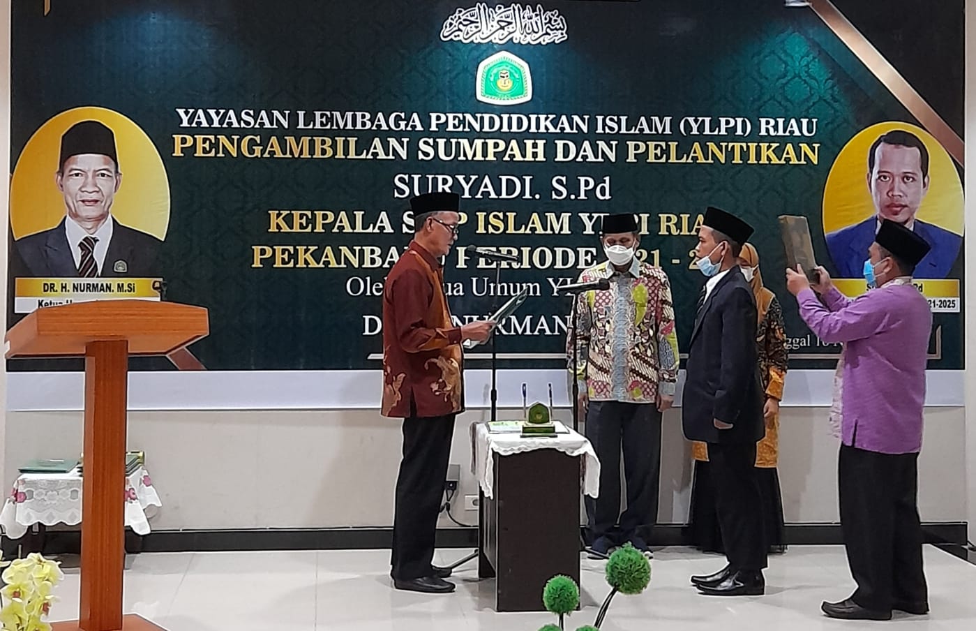 Lantik Kepala SMP Islam YLPI Riau, Ini Harapan Ketum YLPI Riau Salah Satunya Jadikan Sekolah Pilihan Masyarakat