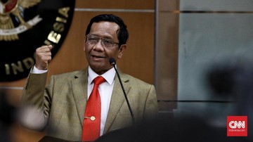Mahfud: Di Indonesia Tak Ada yang Tanggung Jawab soal Macron