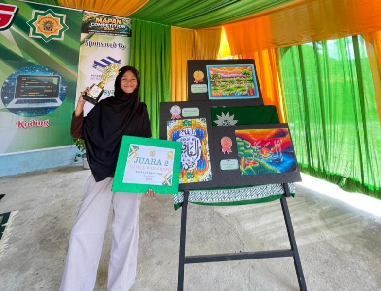 Afika Juara 2 Lomba Kaligrafi di MAPAN COMPETITION 2026
