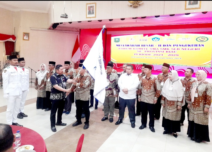 Terpilih Kedua Kalinya, Delisis Pimpin Forkom SMAN/SMKN dan SLBN Provinsi Riau