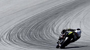 Hasil FP2 MotoGP Portugal: Zarco Tercepat, Rossi Kecelakaan