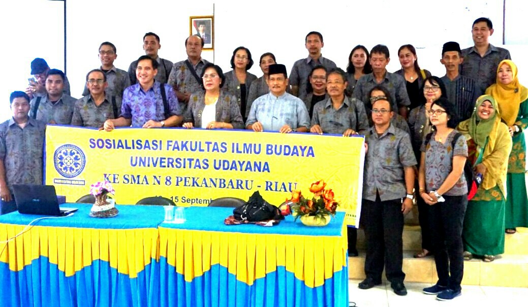 Datang dari Bali, FIB Universitas Udayana Secara Khusus Kunjungi SMAN 8 Pekanbaru